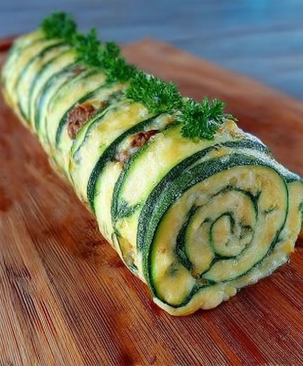 Zucchini-Hackfleisch-Rolle mit Cheddar image 2